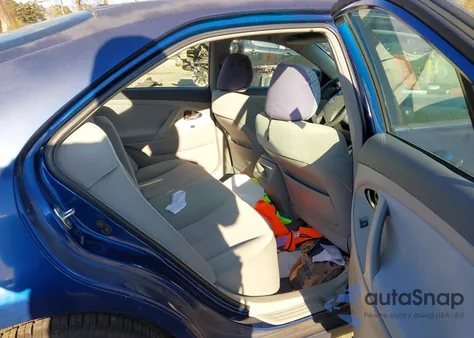 2010 Toyota Camry Le V6 z USA, uszkodzony, nr VIN 4T1BK3EK0AU608721